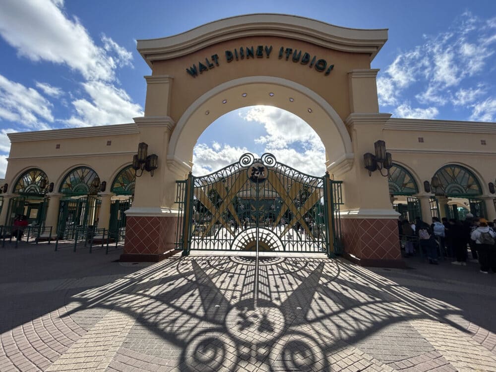 2025年】パリディズニーランドを徹底解説！チケット情報・人気