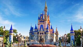 フロリダディズニーのシンデレラ城ガイド｜東京との違いやモデルまで解説