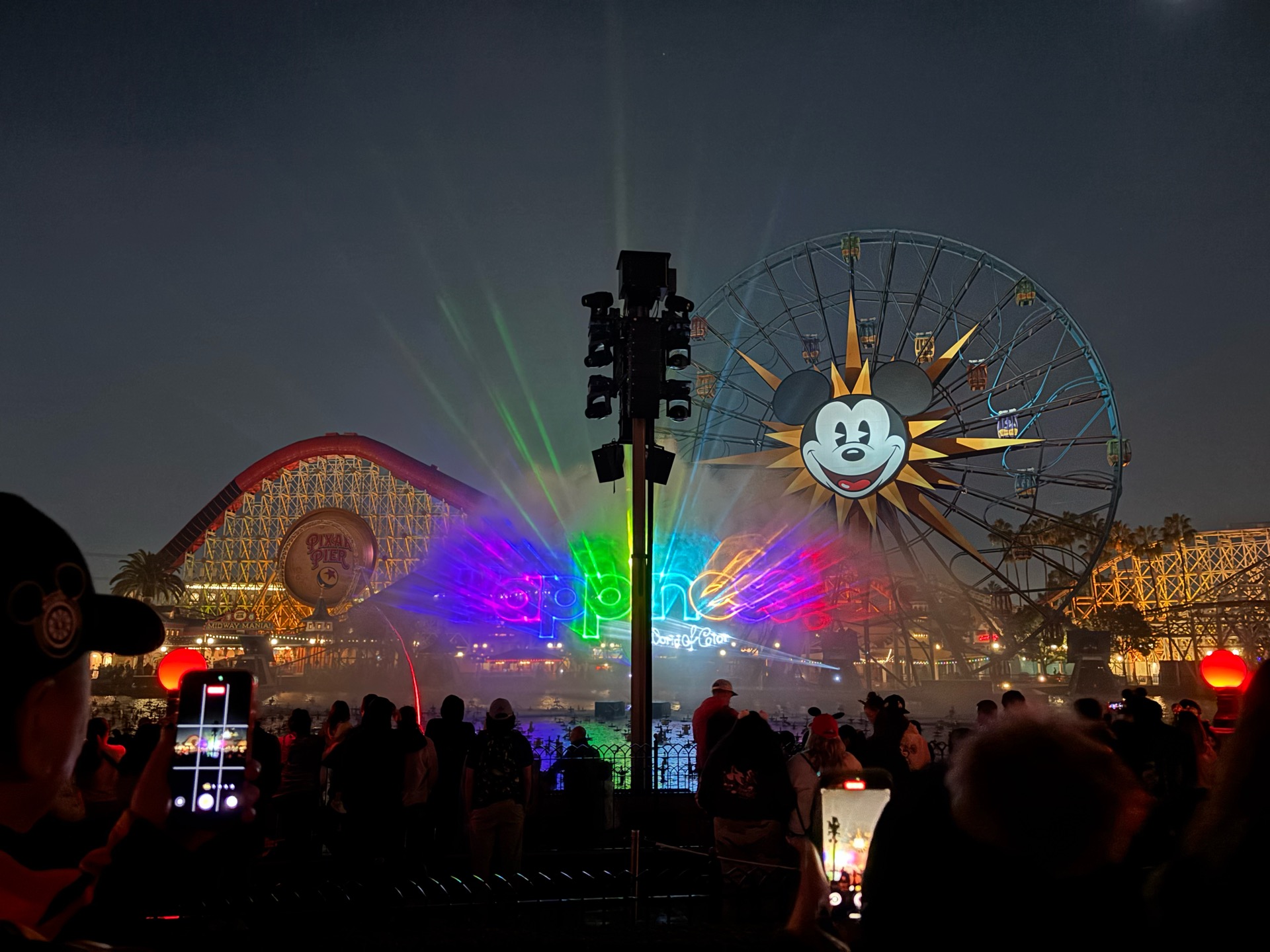 カリフォルニアディズニー観覧車ガイド｜怖い？酔う？待ち時間まで解説