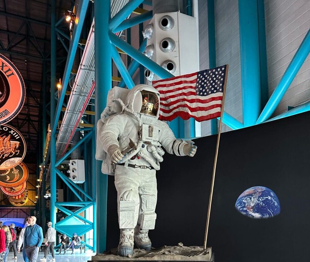 ケネディ宇宙センター完全ガイド｜お土産・見どころ・行き方も紹介