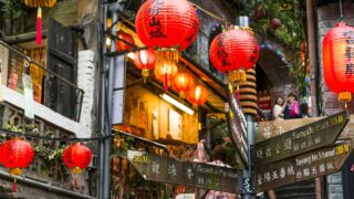 【台湾名所】九份＆野柳＆十分平溪＆阿妹茶樓を巡る1日ツアー（日本語ガイド付き）