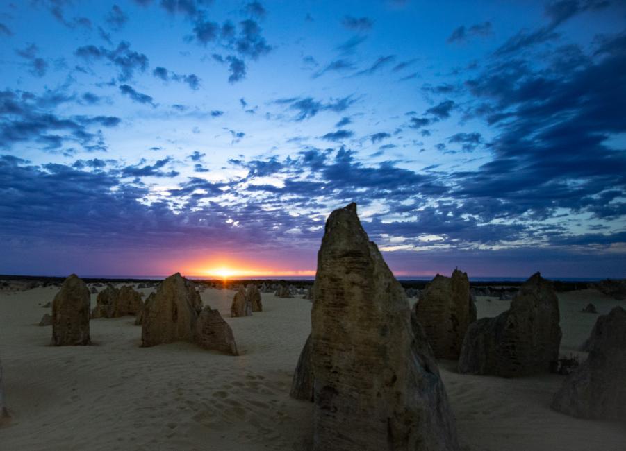 ピナクルズ砂漠を完全ガイド｜人気ツアー・行き方・星空まで徹底解説