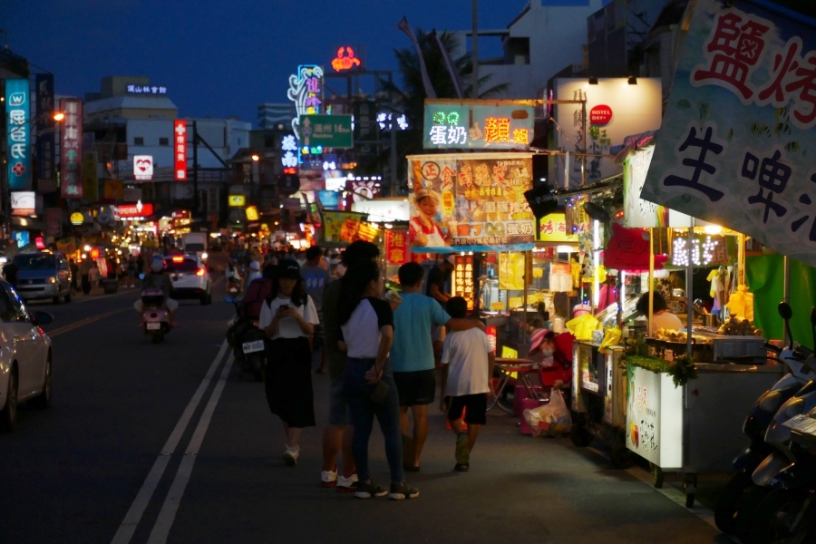 【台湾】墾丁大街夜市で食べ歩き！おすすめグルメ＆お土産紹介