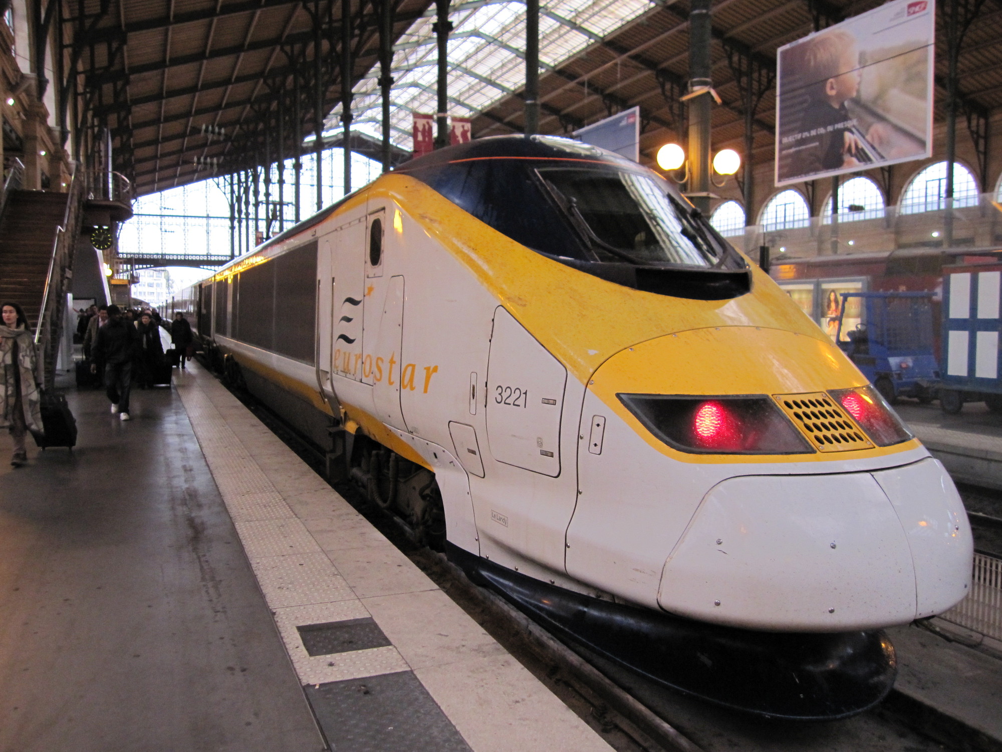 【2025】ロンドンからパリへはユーロスターがおすすめ ！電車や飛行機など行き方を紹介