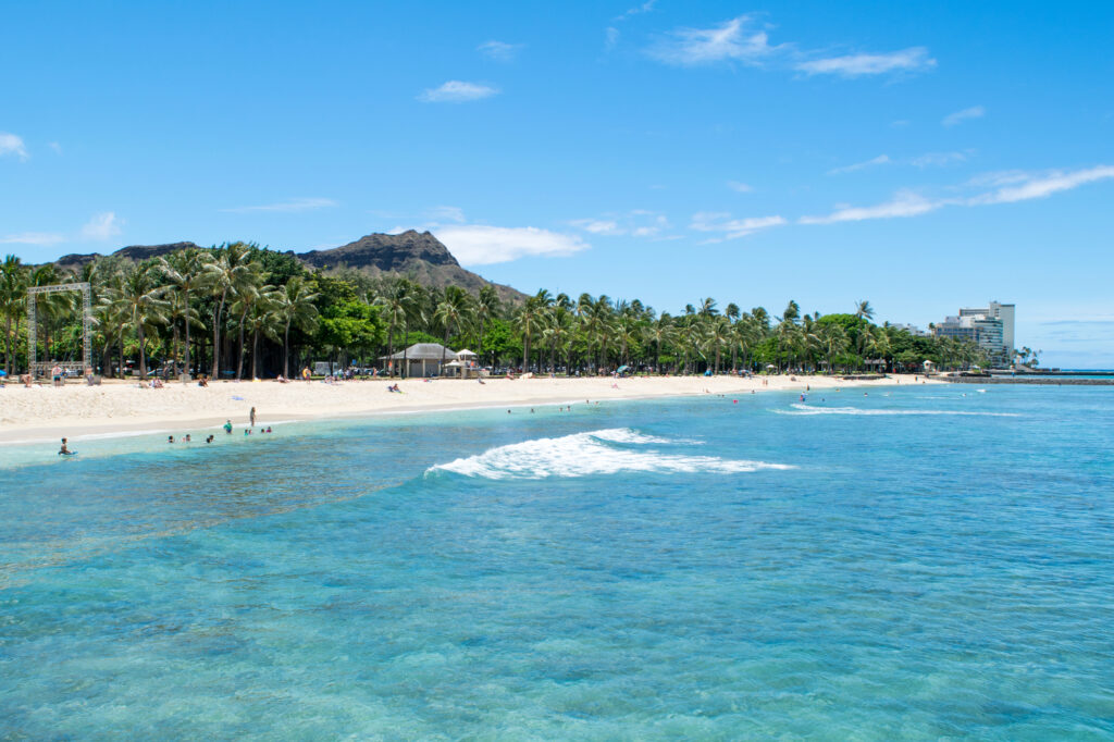 2025】ハワイのビーチおすすめ19選！有名から穴場まで楽しみ方を紹介