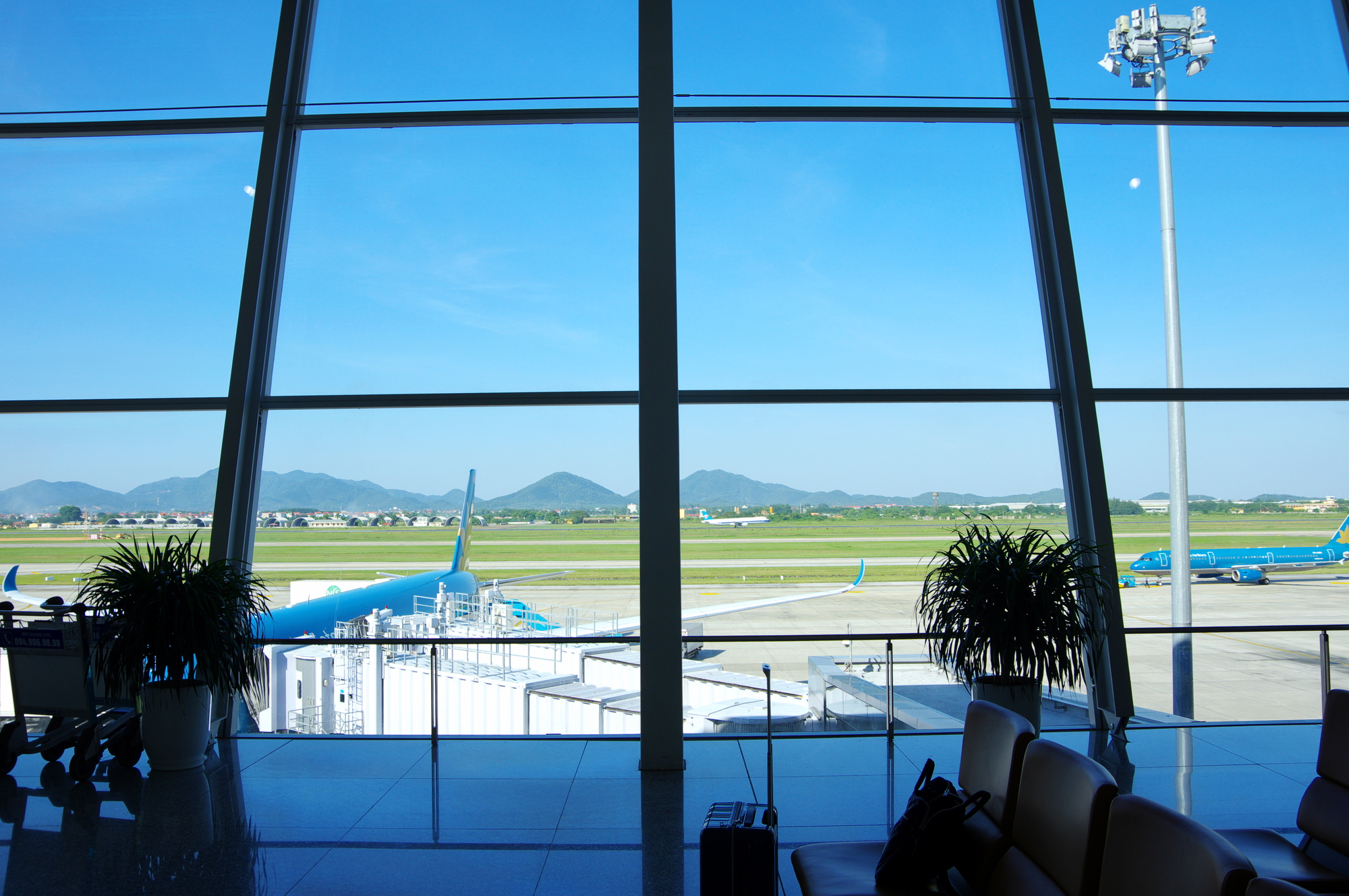【2025】ノイバイ国際空港を解説！時間を有効活用する暇つぶしテクも紹介