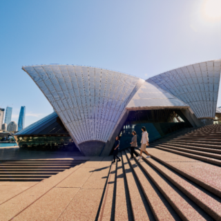 2025】オペラハウスの魅力とは？建築物の特徴＆楽しみ方を解説