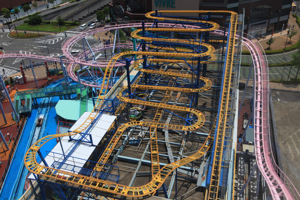 横浜コスモワールドのジェットコースター7選！料金と営業時間も紹介