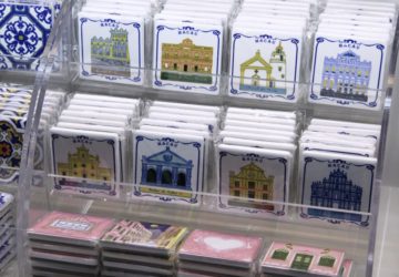 마카오 기념품 타일 오문