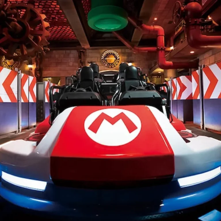 เครื่องเล่น Mario Kart ในโซน Super Nintendo World ที่ Universal Studios Japan 2026 หนึ่งในไฮไลต์ยอดนิยมที่ต้องใช้ Timed Entry หรือ Express Pass เพื่อเพิ่มโอกาสเข้าโซน