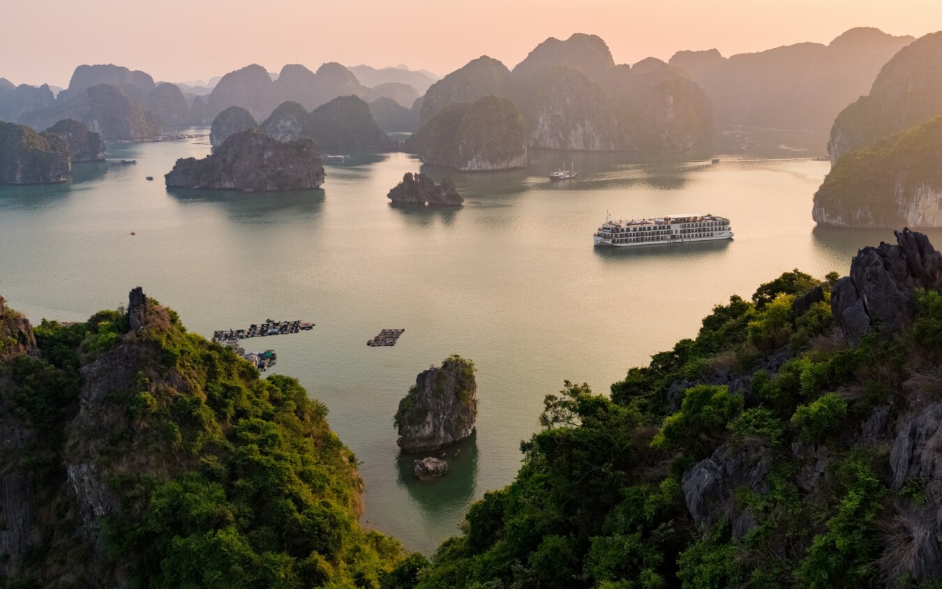 เปิดประสบการณ์ เที่ยวเวียดนาม กับการ ล่องเรือ ใน ฮาลองเบย์