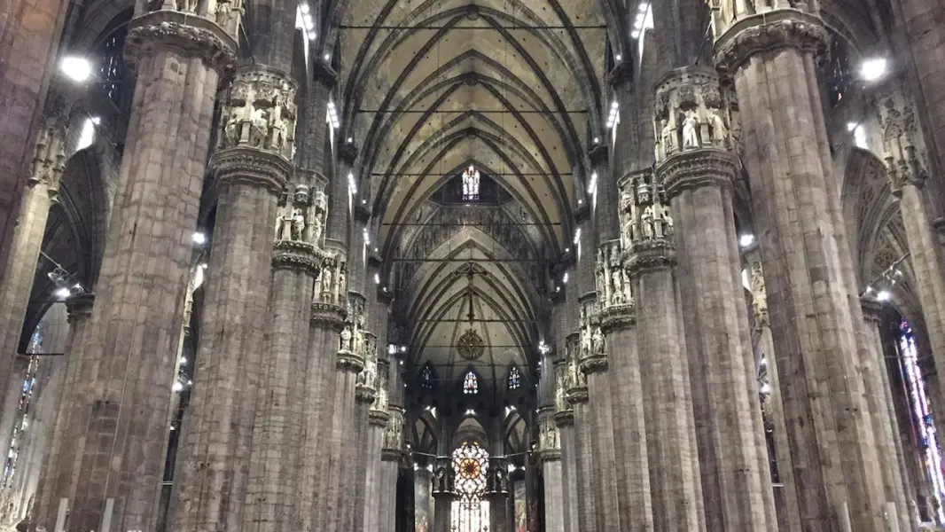 【2025米蘭自由行】一篇搞定！米蘭景點美食、交通、必買伴手禮全攻略