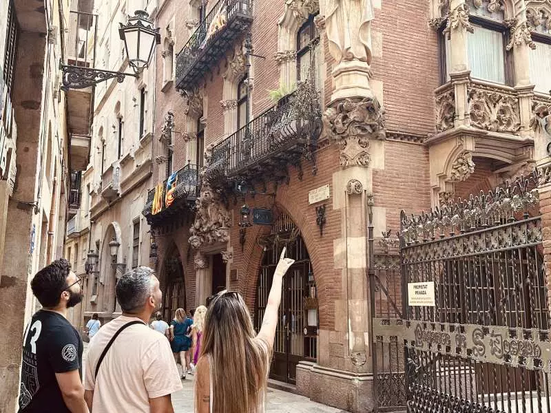 【2025巴塞隆納自由行】一篇搞定！巴塞隆納景點美食、交通、必買伴手禮全攻略