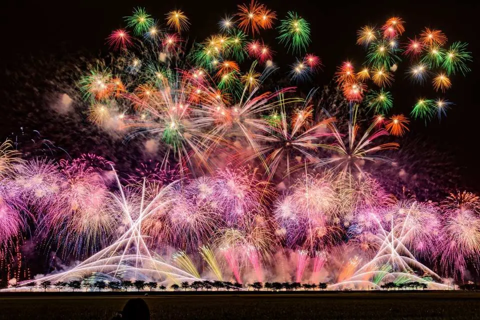 【大曲花火大會2026】完整攻略：白晝煙火、競技、門票、交通一篇睇晒！