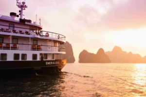 下龍灣郵輪行程推薦