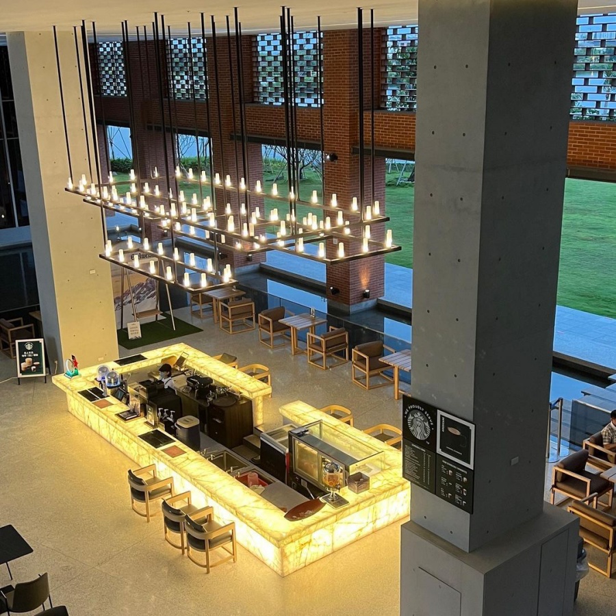 福爾摩沙遊艇酒店》台南安平新飯店！無邊際泳池/房型設施開箱！