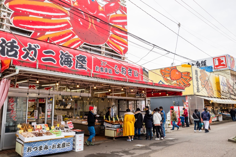 新潟景點 長岡市 寺泊魚市場大街