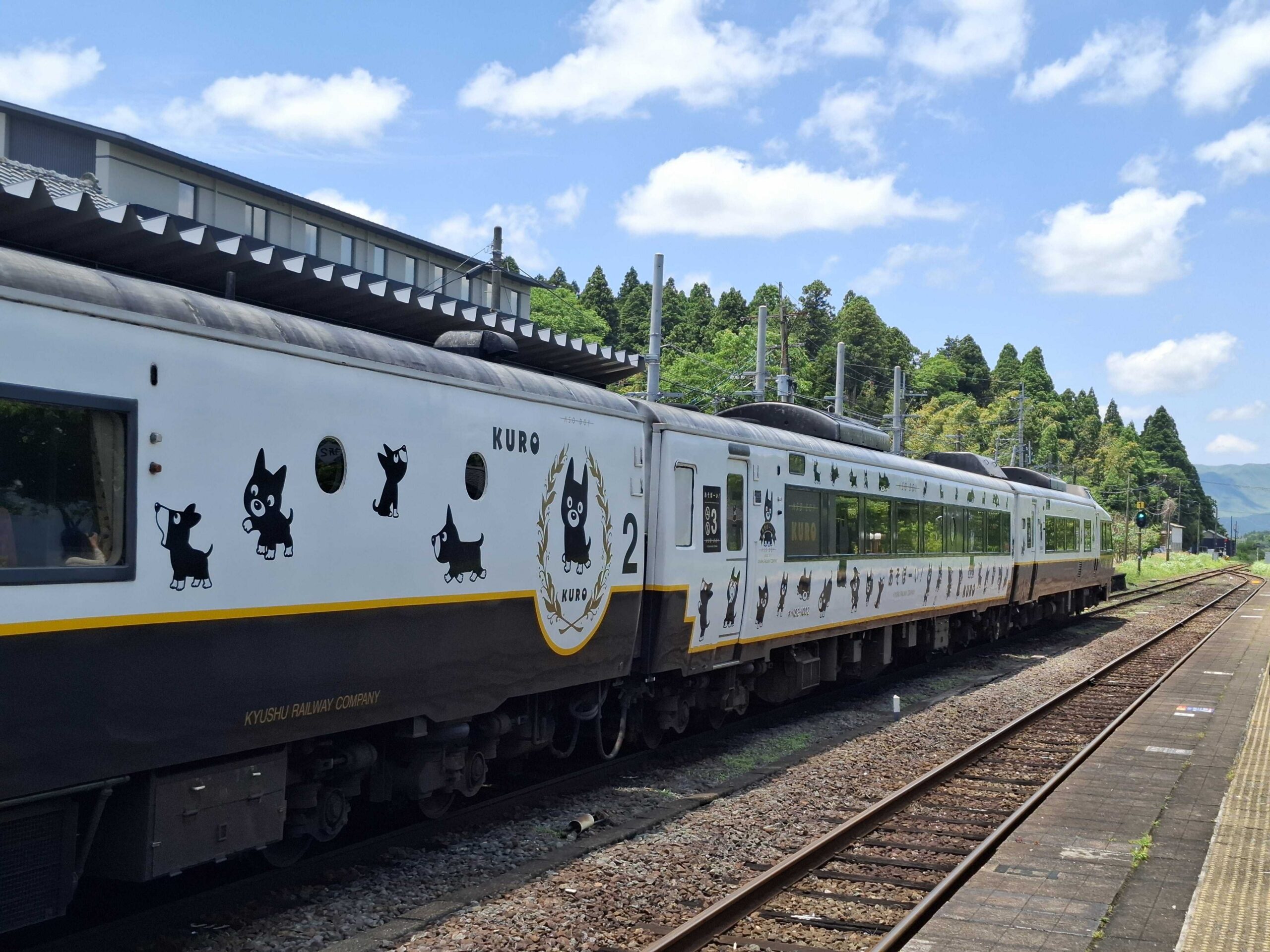 阿蘇男孩號攻略》九州觀光列車時刻表/票價/座位預約車廂介紹