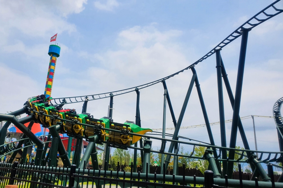 韓國樂高樂園-設施-樂高城堡-雲霄飛車