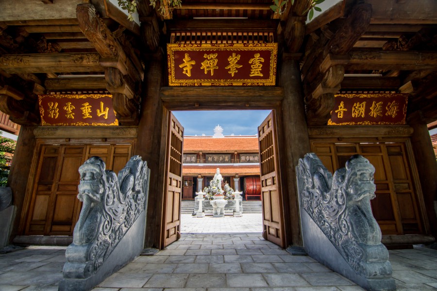 巴拿山靈峰禪寺